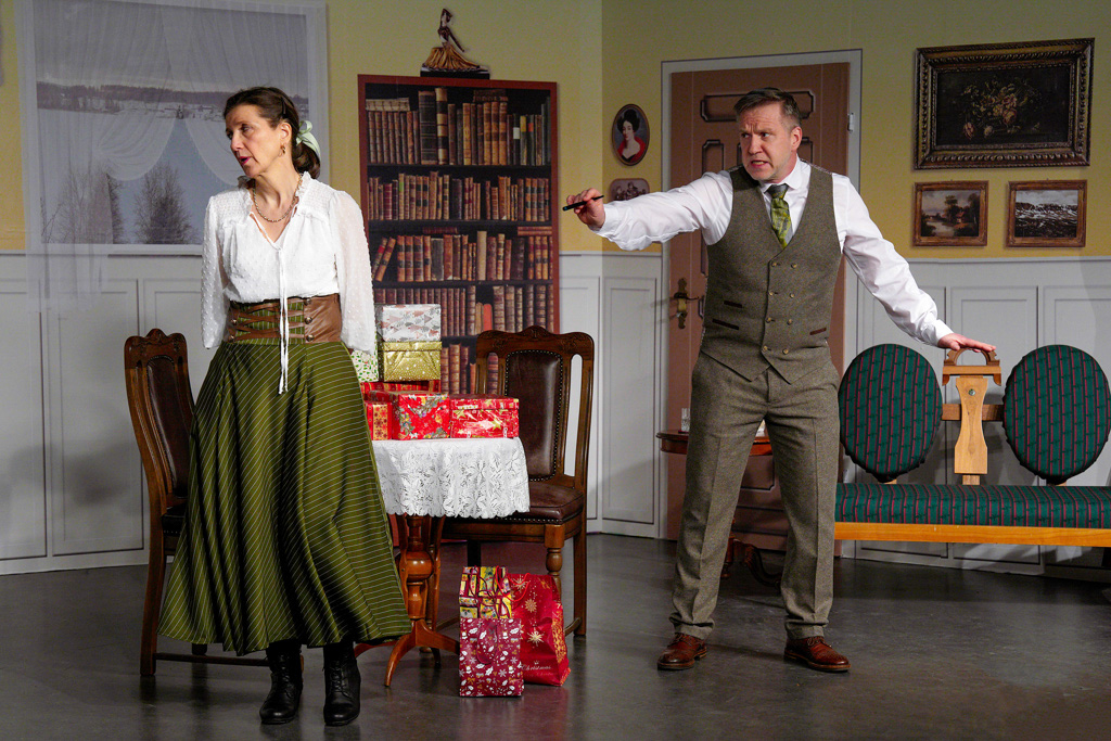 %_tempFileName115_UW_240213_9058-047%